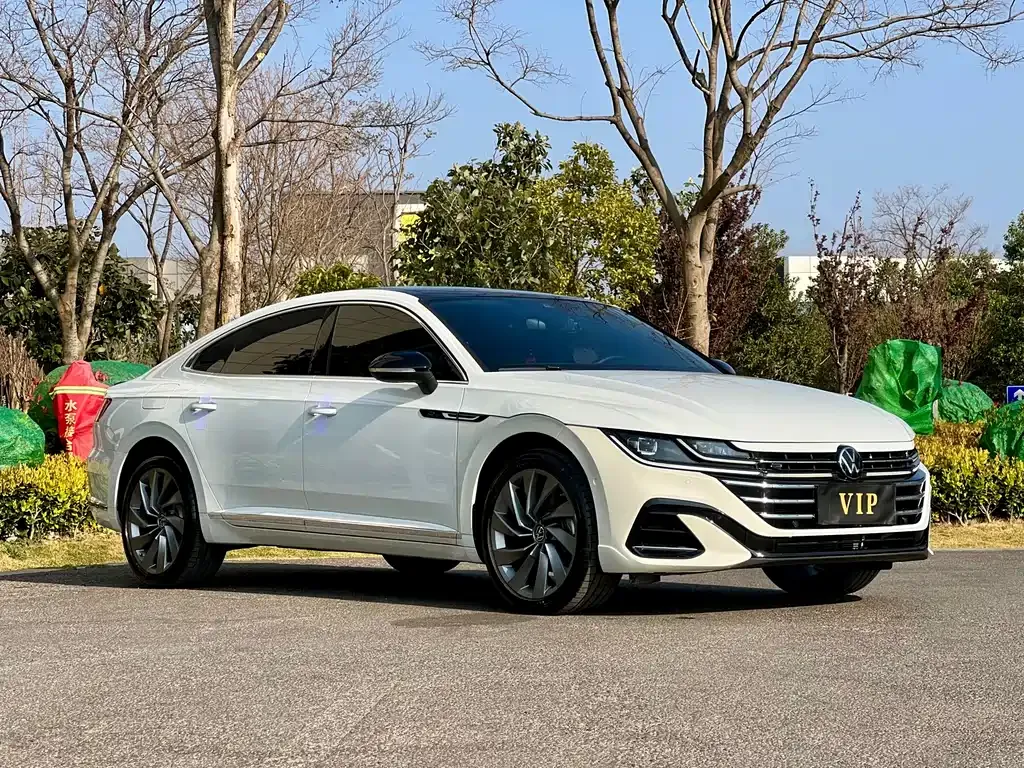 Volkswagen CC 2024 из CN, фото 10