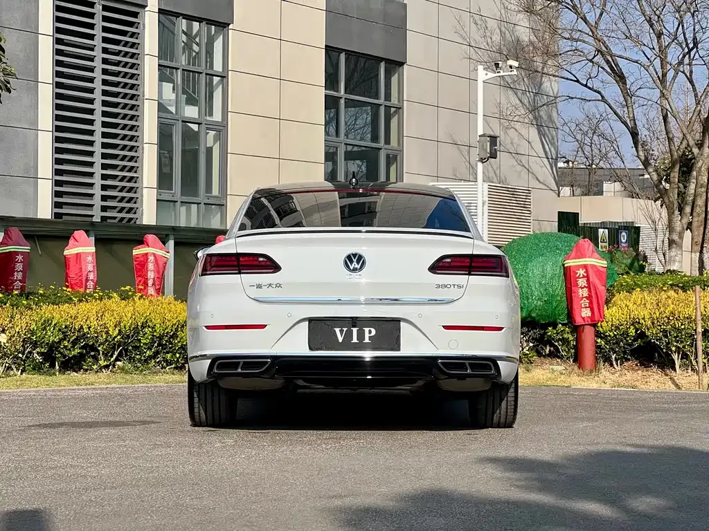 Volkswagen CC 2024 из CN, фото 5