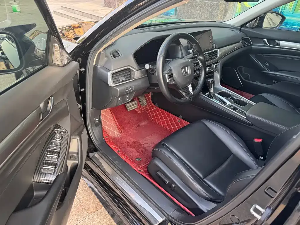 Honda Accord — фото 6