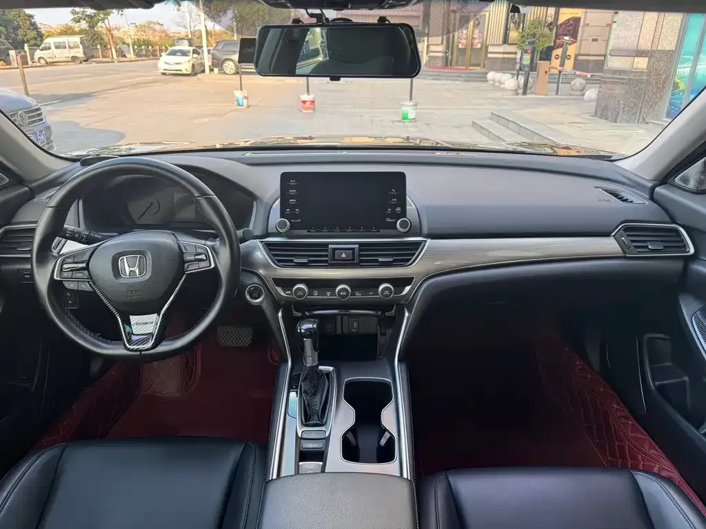 Honda Accord — фото 4