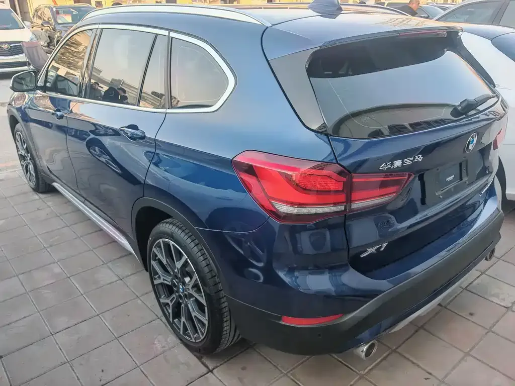 BMW X1 — фото 2