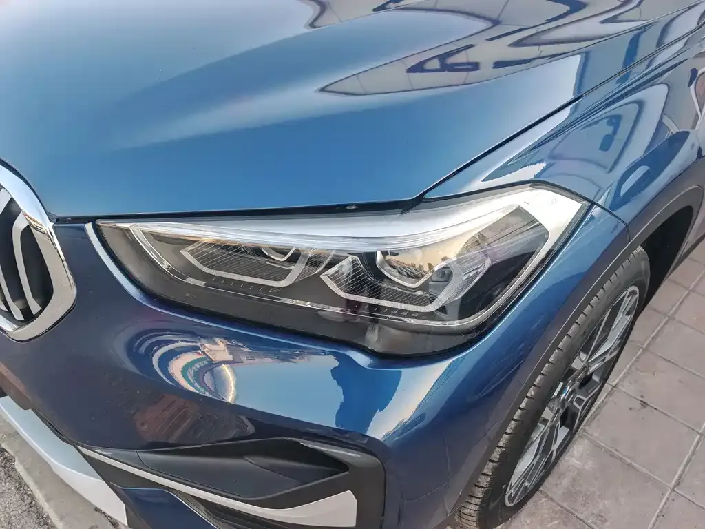 BMW X1 — фото 9