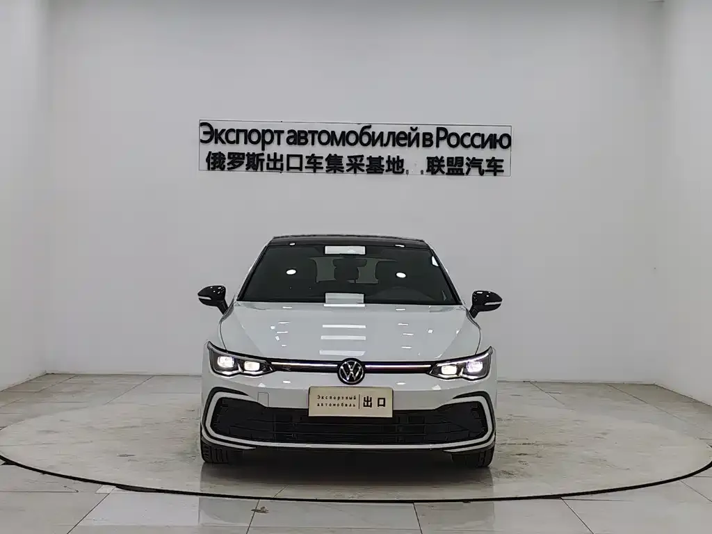 Volkswagen Golf 2022 из CN, фото 2