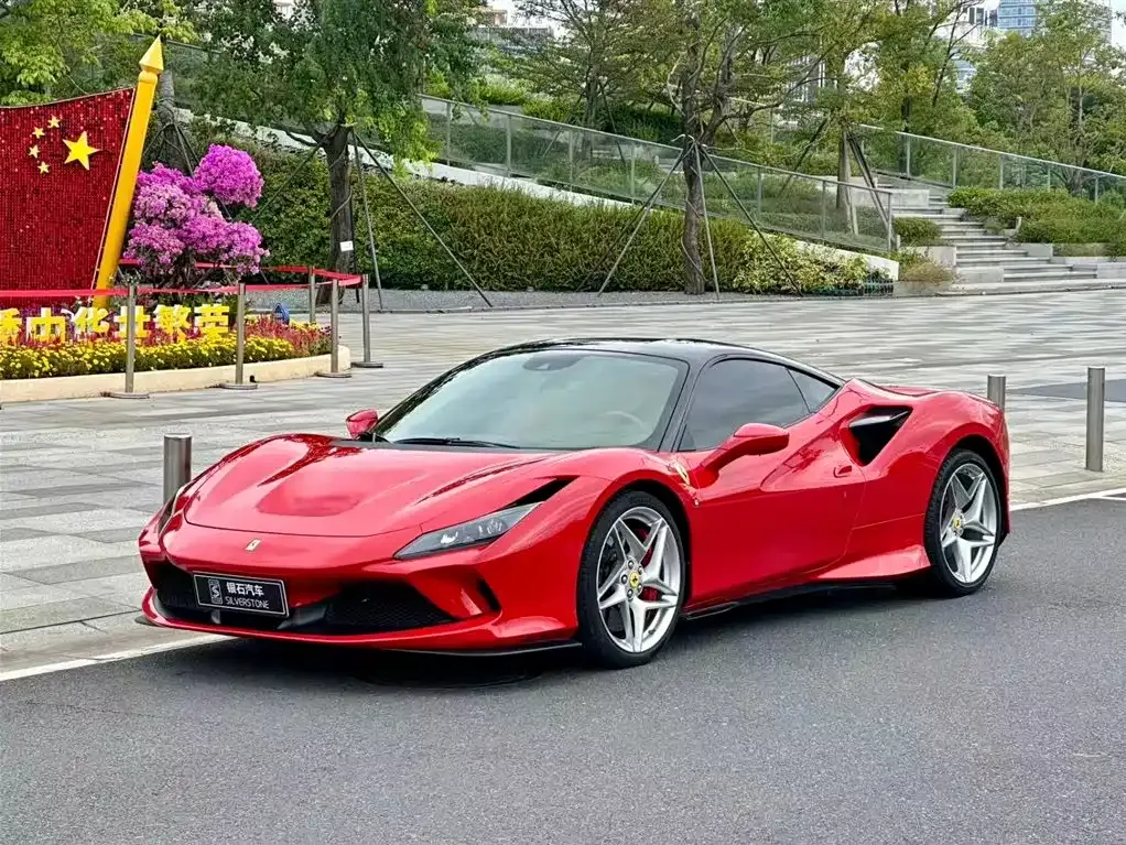 Ferrari F8 — фото 1