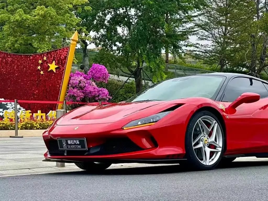 Ferrari F8 — фото 8