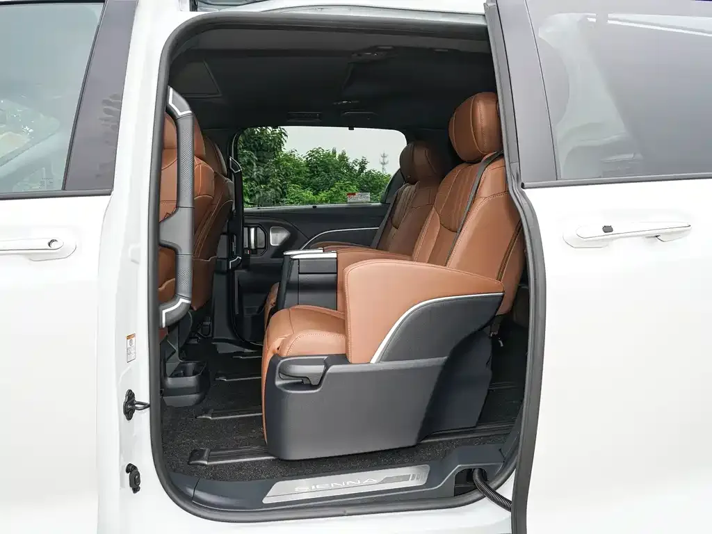 Toyota Sienna 2026 из CN, фото 6