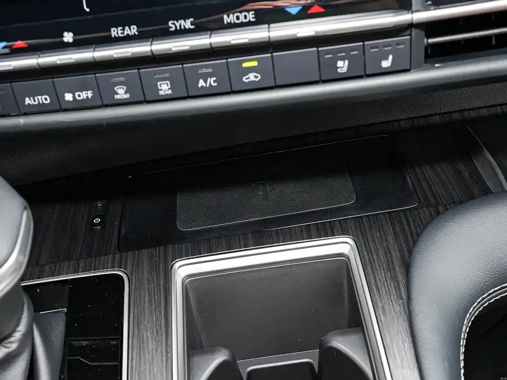 Toyota Sienna 2026 из CN, фото 2