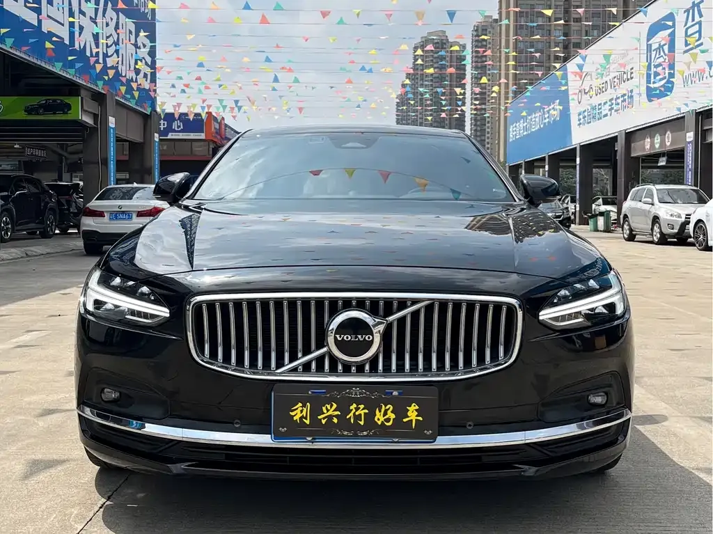 Volvo S90 2023 из CN, фото 5