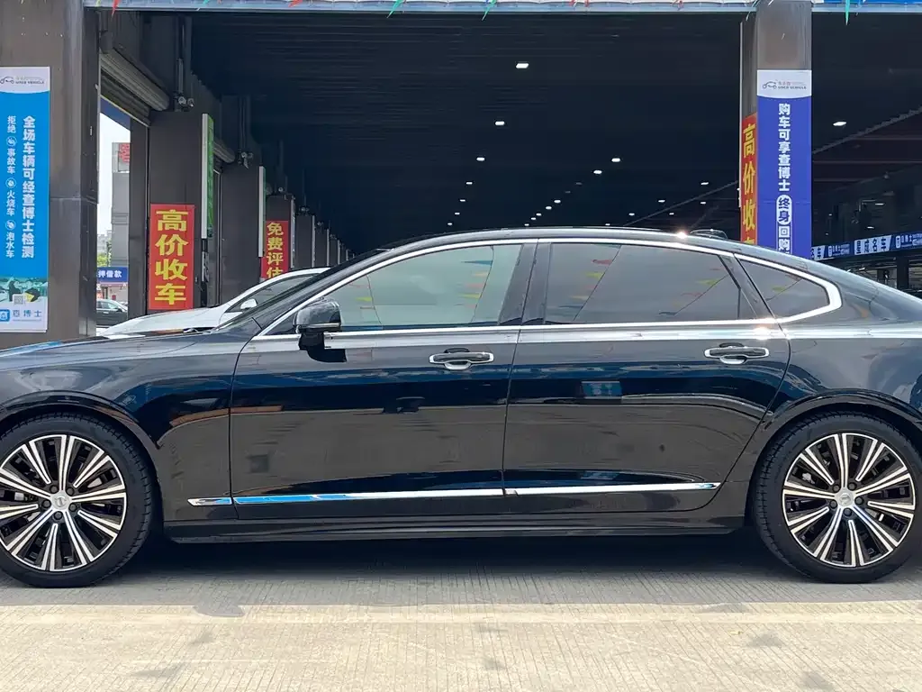 Volvo S90 2023 из CN, фото 2