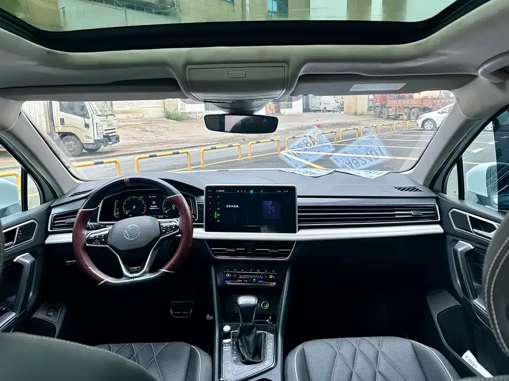 Volkswagen Tiguan L 2023 из CN, фото 7