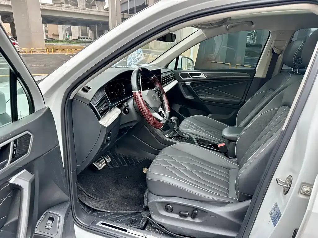 Volkswagen Tiguan L 2023 из CN, фото 6