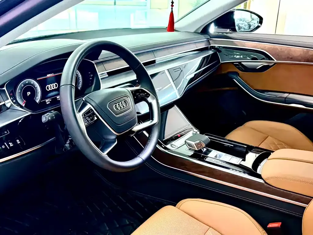 Audi A8 2023 из CN, фото 9