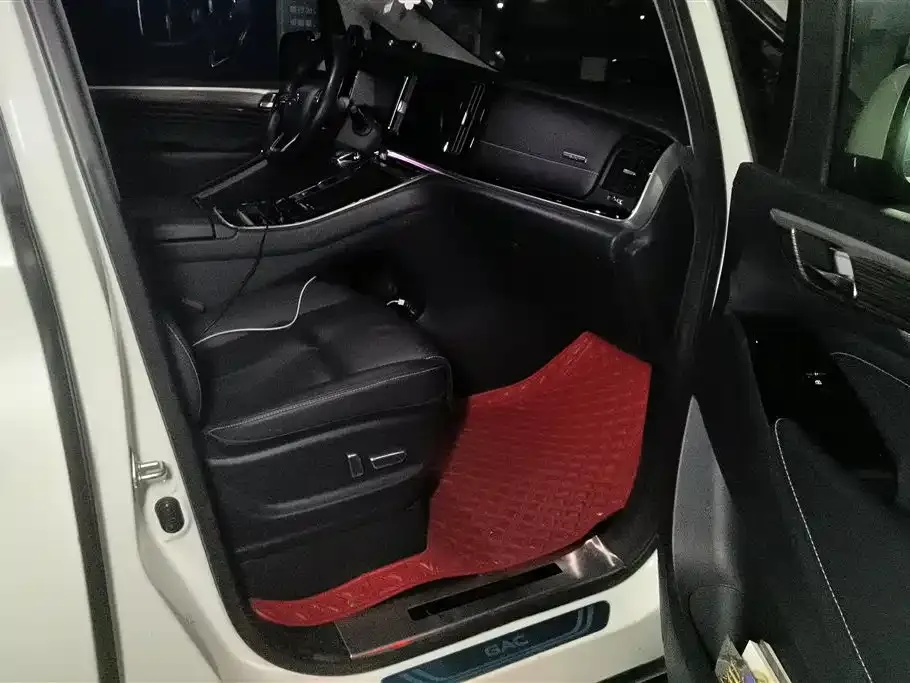 GAC Motor Trumpchi M8 — фото 10