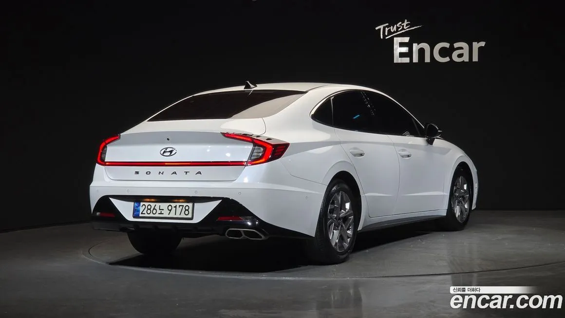 Hyundai Sonata 2022 из KR, фото 2