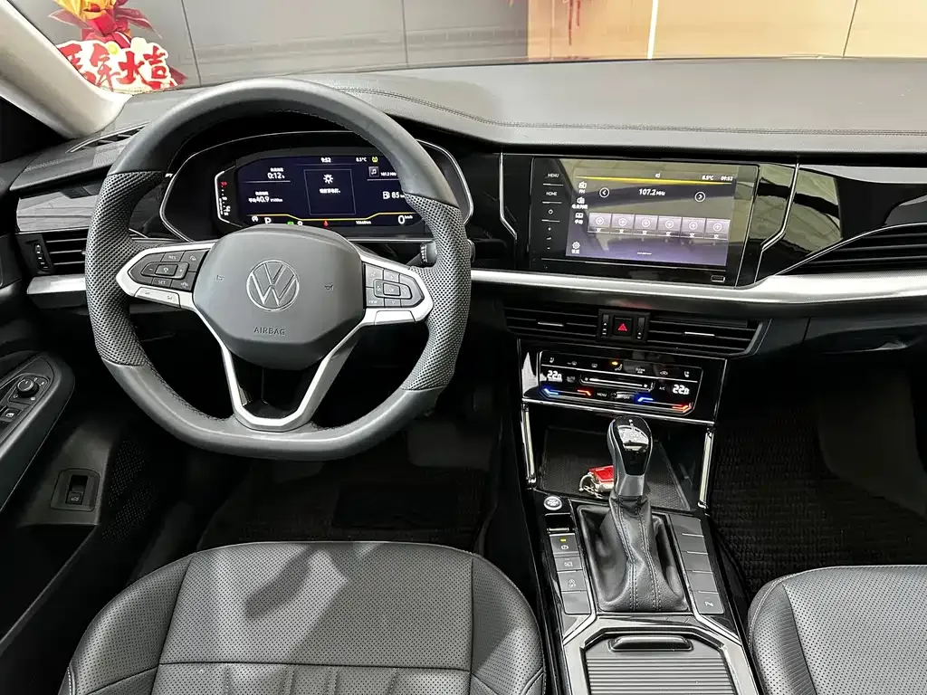 Volkswagen Passat — фото 10