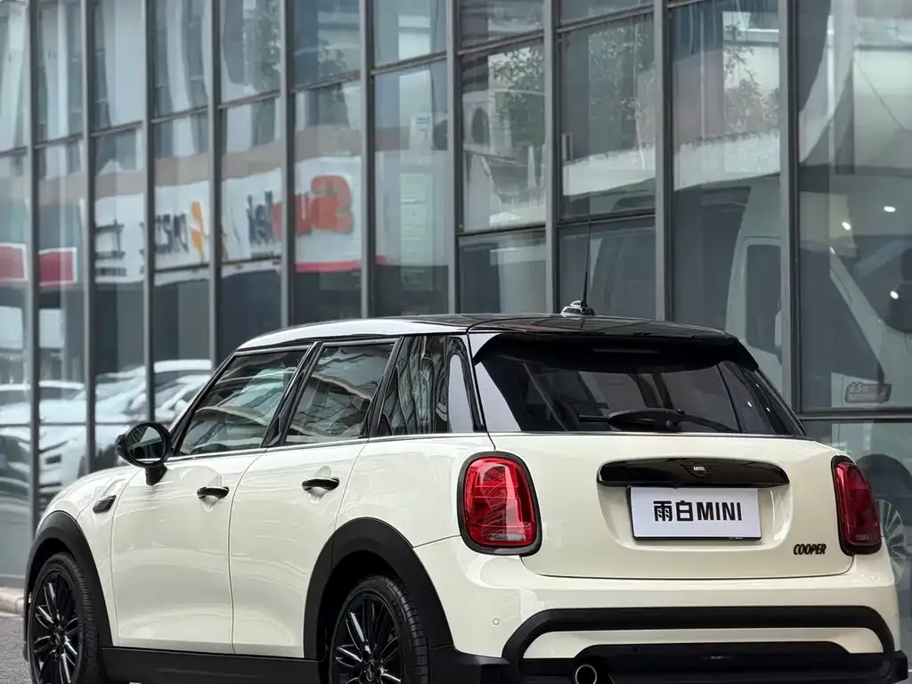 MINI Cooper (3-door) 2021 из CN, фото 3