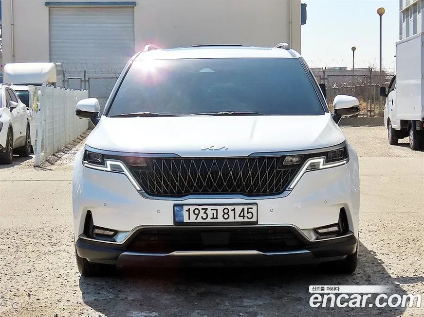 Kia Carnival — фото 1