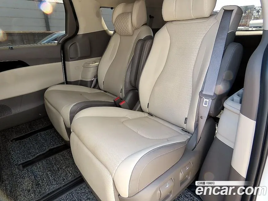 Kia Carnival — фото 5