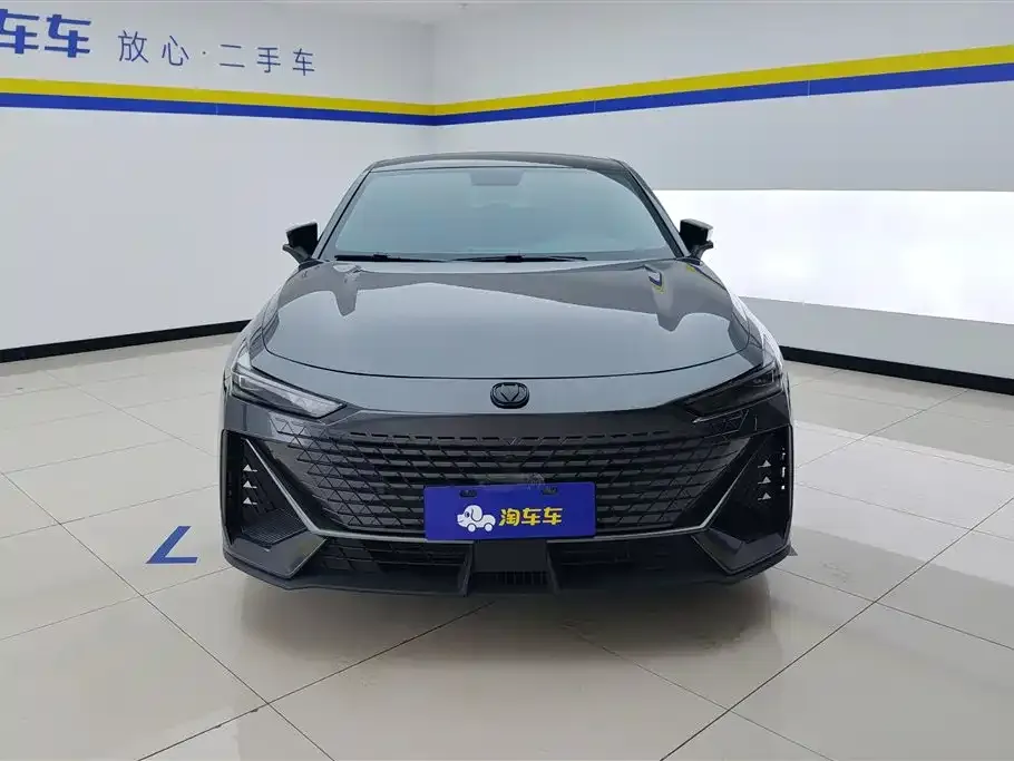 Changan UNI-V 2023 из CN, фото 2