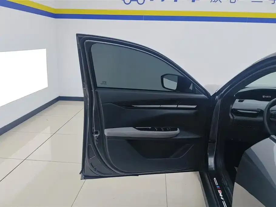 Changan UNI-V 2023 из CN, фото 4