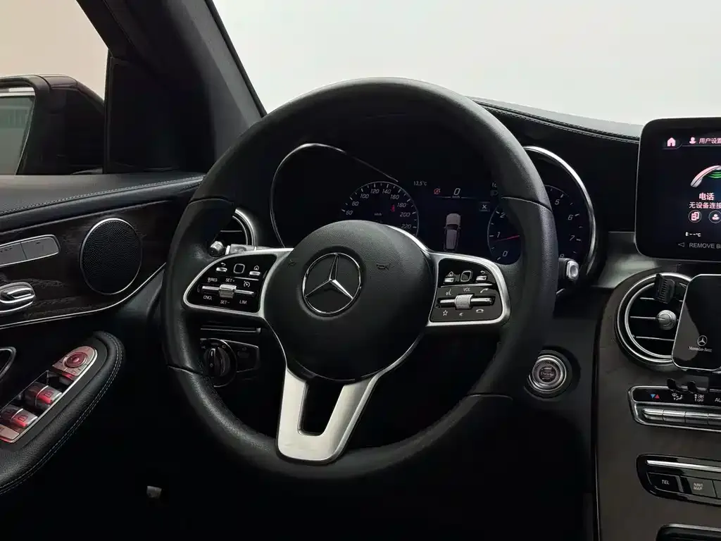 Mercedes-Benz GLC — фото 2
