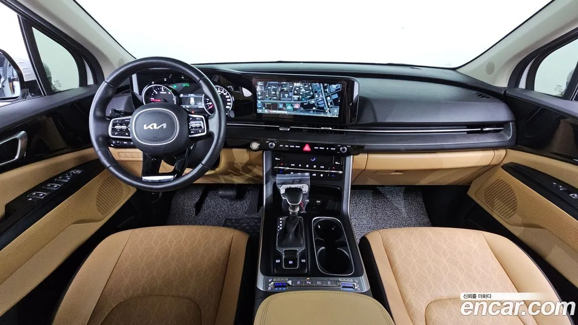Kia Carnival — фото 10