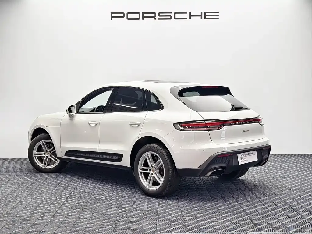 Porsche Macan — фото 7