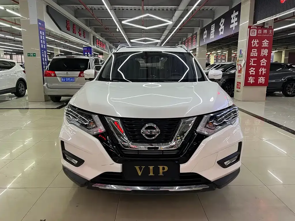 Nissan X-Trail — фото 4