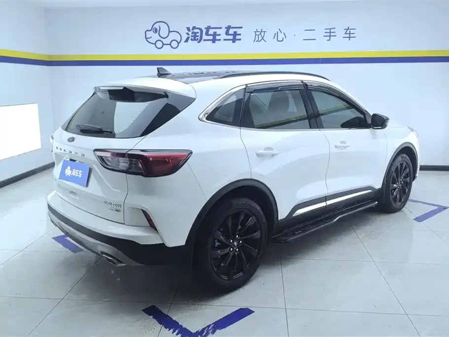 Ford Escape 2024 из CN, фото 7