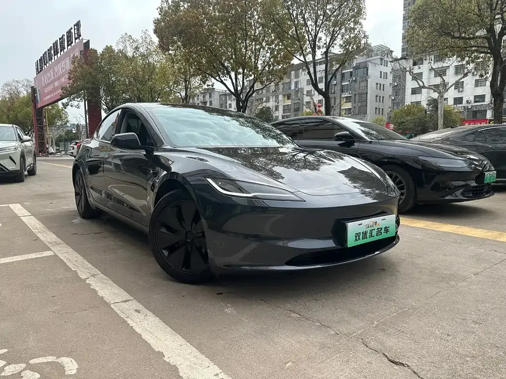 Tesla Model 3 — фото 6