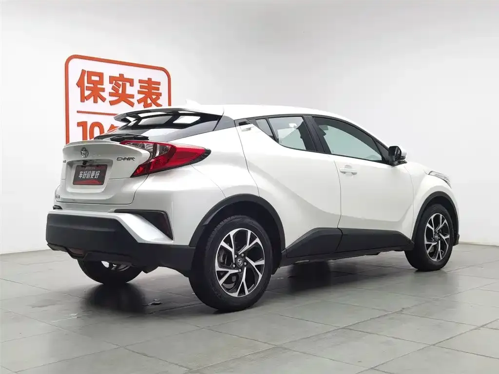 Toyota C-HR — фото 3