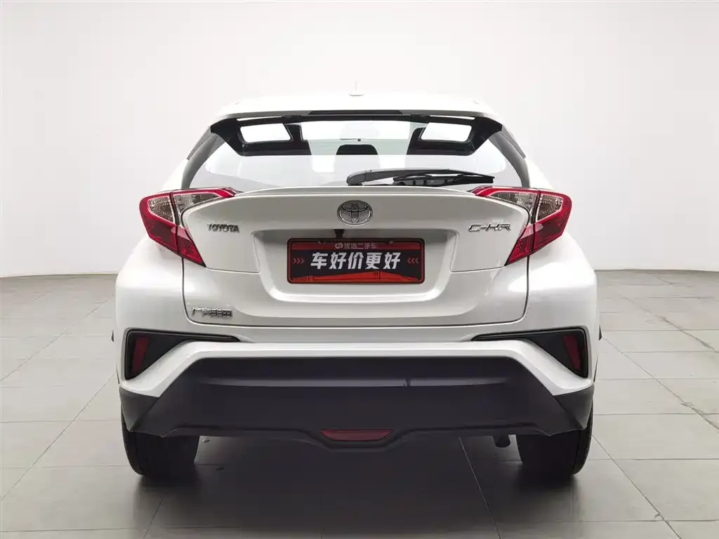 Toyota C-HR — фото 2