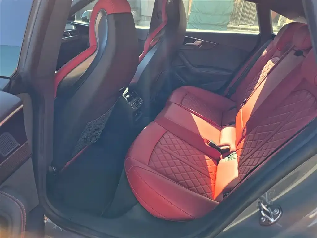 Audi S5 2025 из CN, фото 3