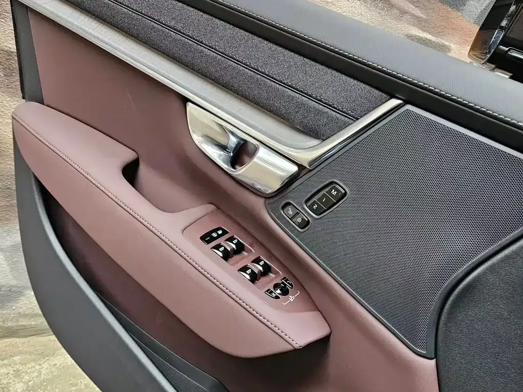 Volvo S90 — фото 9