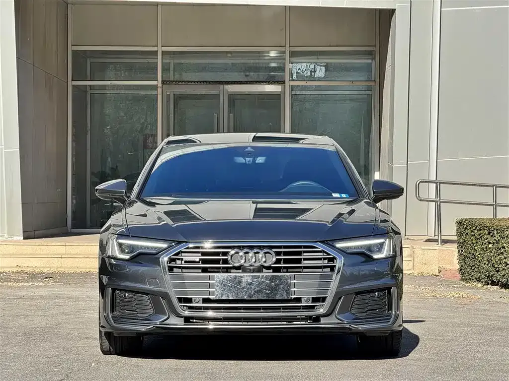Audi A6L — фото 6