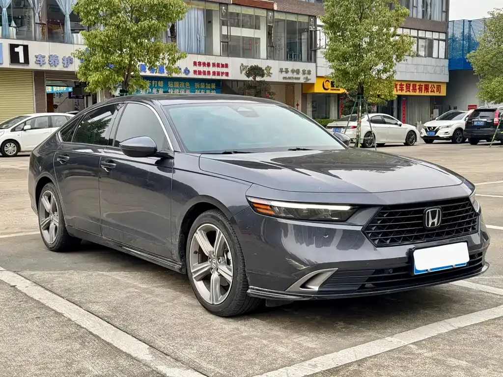 Honda Accord — фото 5