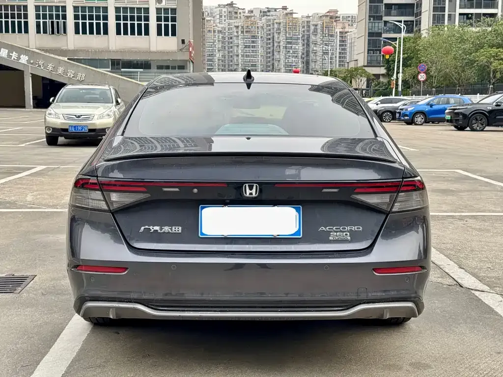 Honda Accord — фото 4