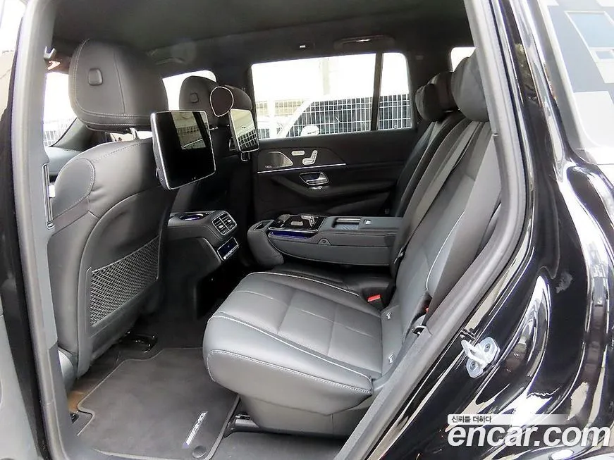 Mercedes-Benz GLS-Class — фото 10
