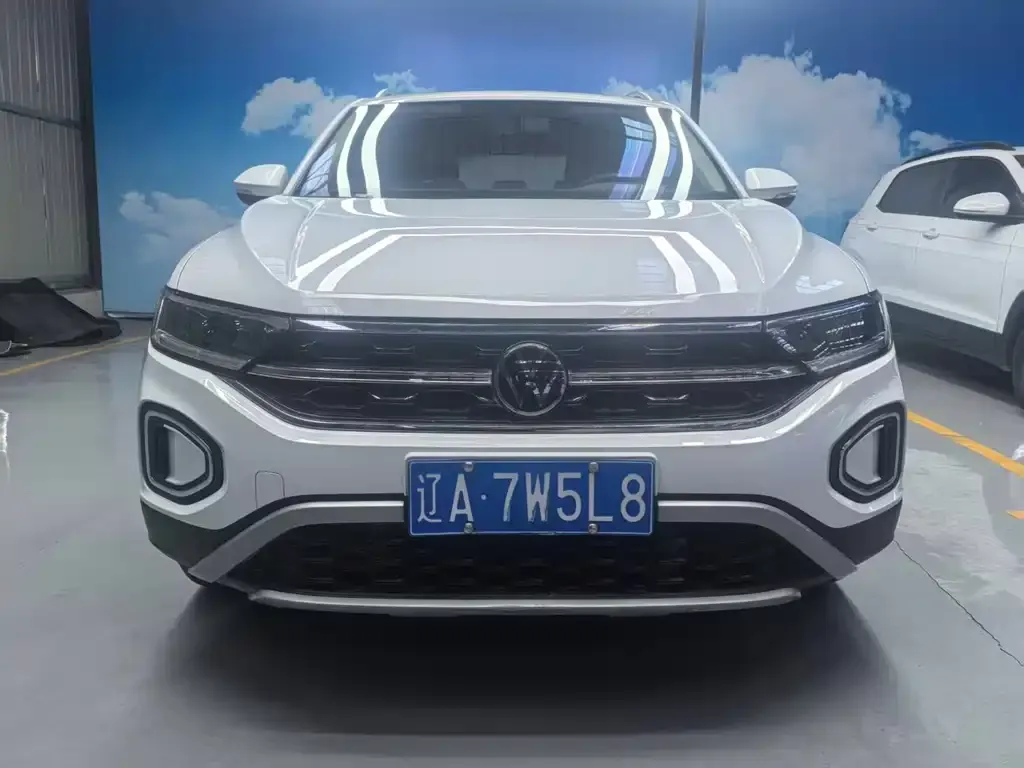 Volkswagen T-Roc 2023 из CN, фото 10