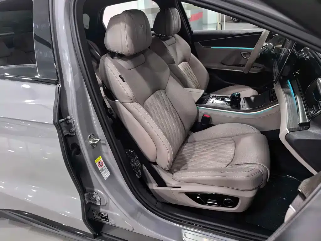 BYD Han 2025 из CN, фото 4