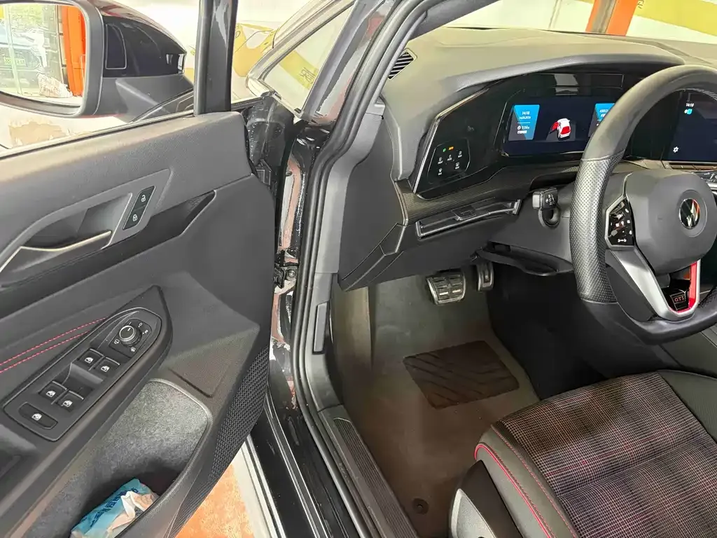 Volkswagen Golf GTI 2023 из CN, фото 7