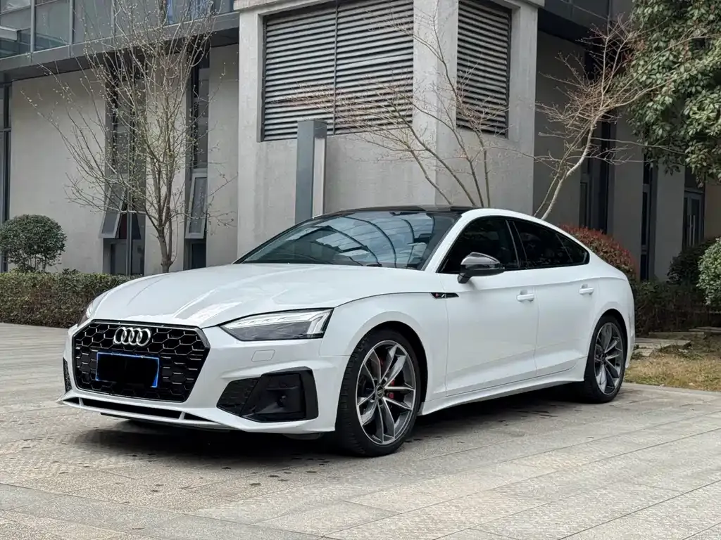 Audi A5 (Import) — фото 1