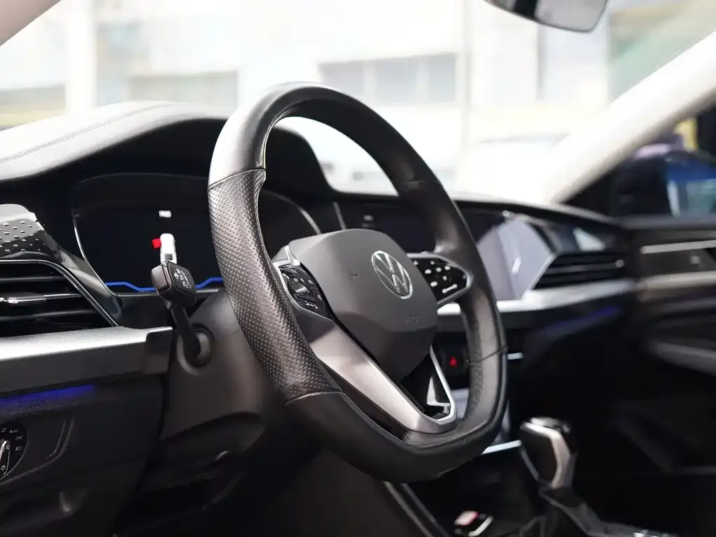 Volkswagen Passat 2022 из CN, фото 2