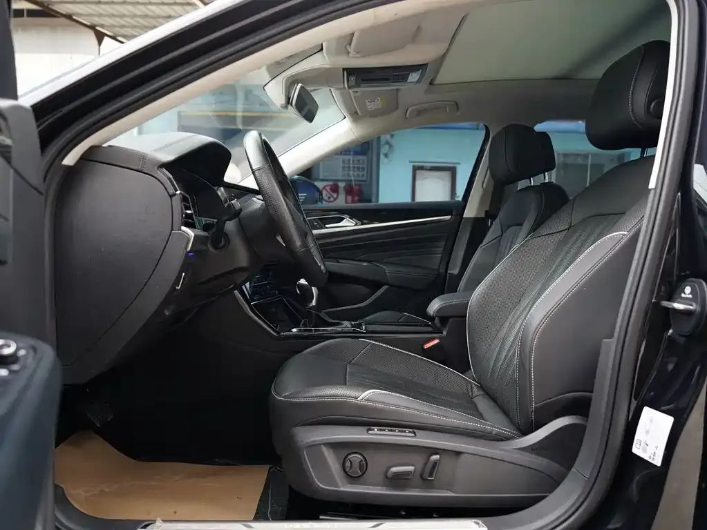 Volkswagen Passat 2022 из CN, фото 8