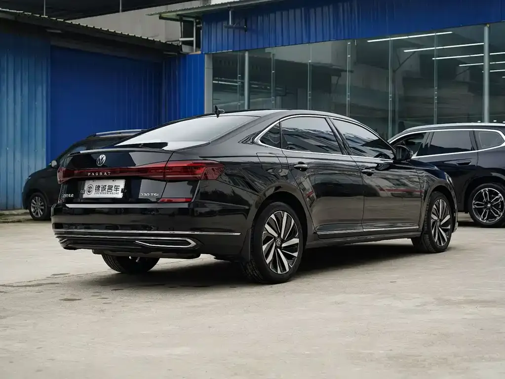 Volkswagen Passat 2022 из CN, фото 4
