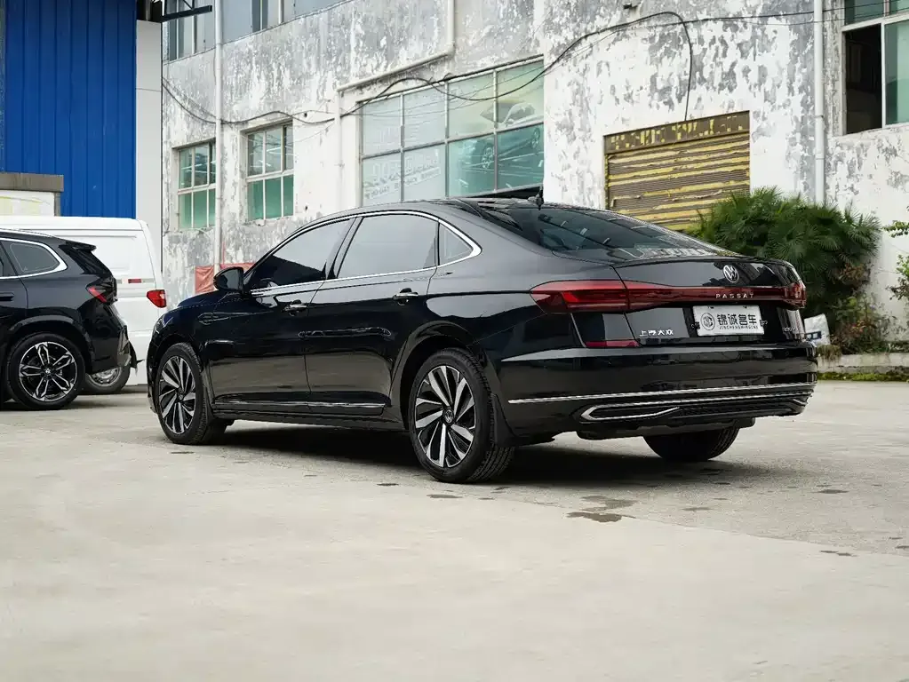 Volkswagen Passat 2022 из CN, фото 10