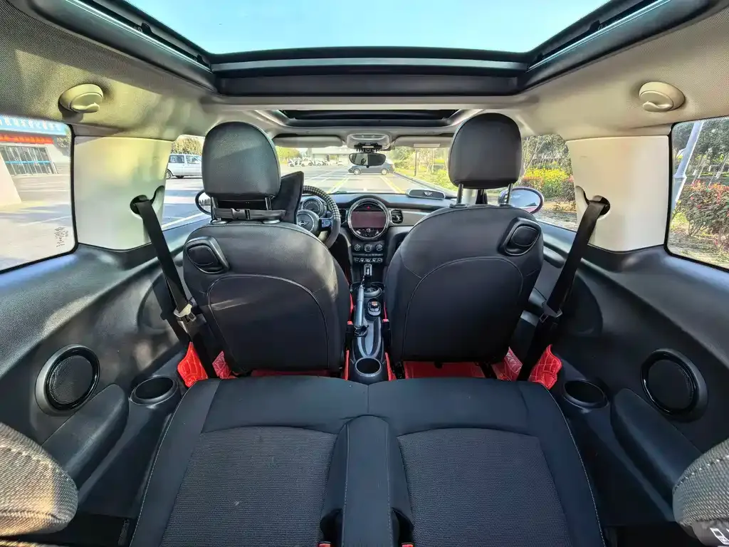 MINI Cooper (3-door) 2021 из CN, фото 9