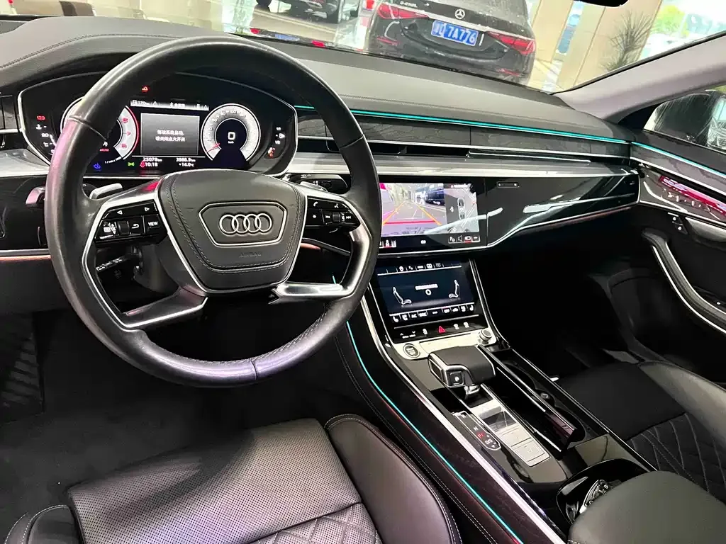 Audi A8 — фото 7