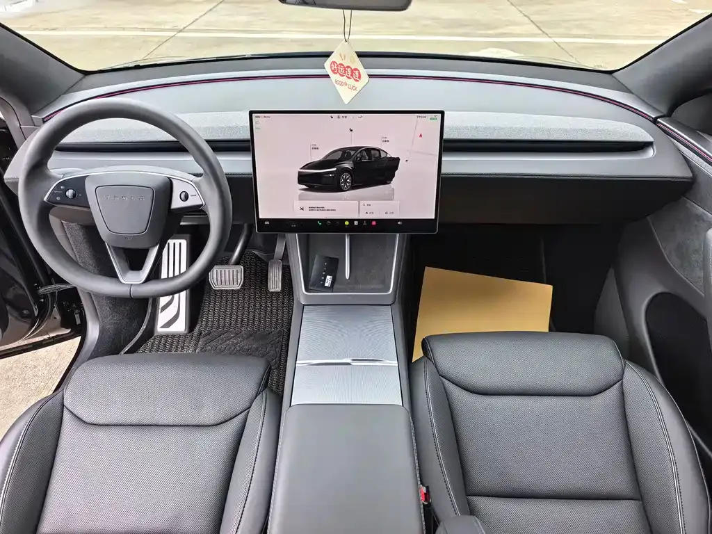 Tesla Model Y L — фото 6
