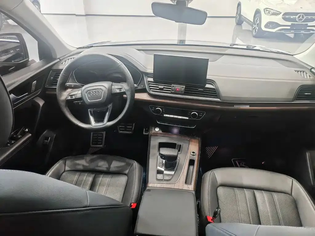 Audi Q5L 2021 из CN, фото 9